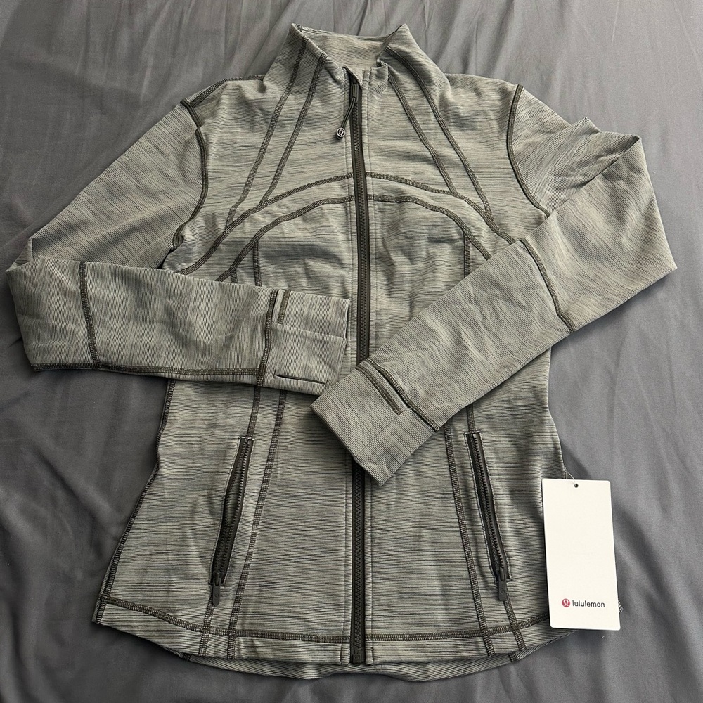 lululemon Women's Define Jacket new with tags size 10!